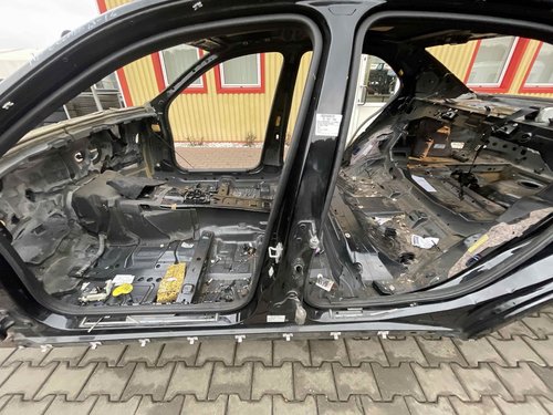 STALP MIJLOC STANGA MERCEDES E-CLASS E-CLASS - - (2013 2016)