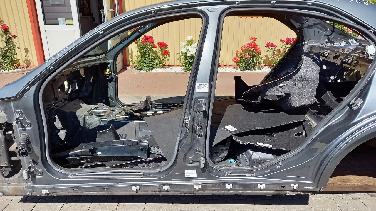 STALP MIJLOC STANGA MERCEDES E-CLASS E-CLASS - - (2013 2015)
