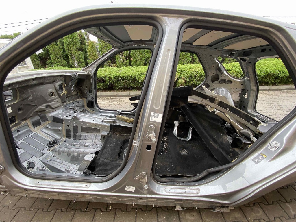 STALP MIJLOC STANGA MERCEDES ML - - (2012 2019)