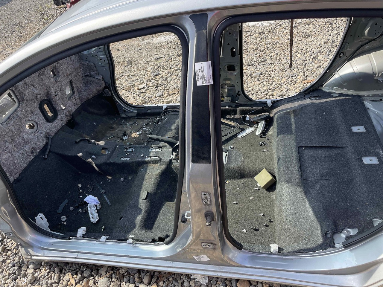 STALP MIJLOC STANGA NISSAN NOTE NOTE - - (2013 2019)