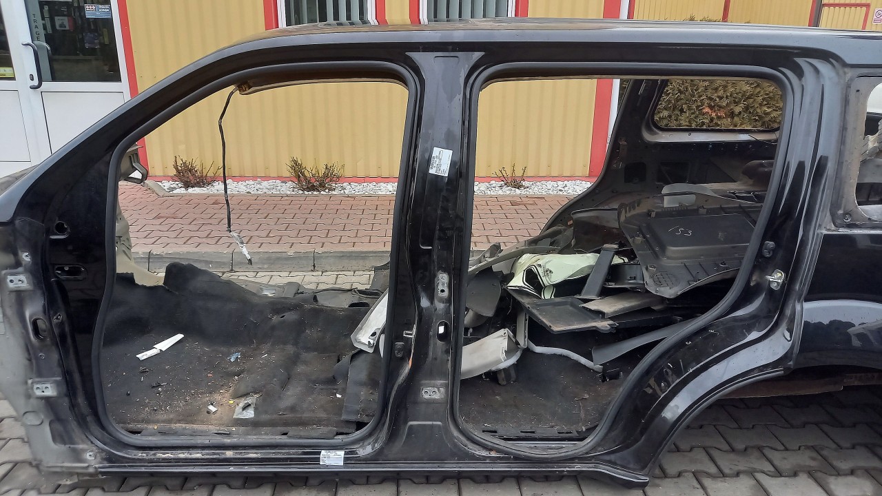 STALP MIJLOC STANGA NISSAN PATHFINDER PATHFINDER - - (2005 2010)