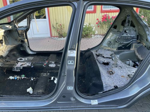 STALP MIJLOC STANGA OPEL CORSA E CORSA E - - (2014 2019)
