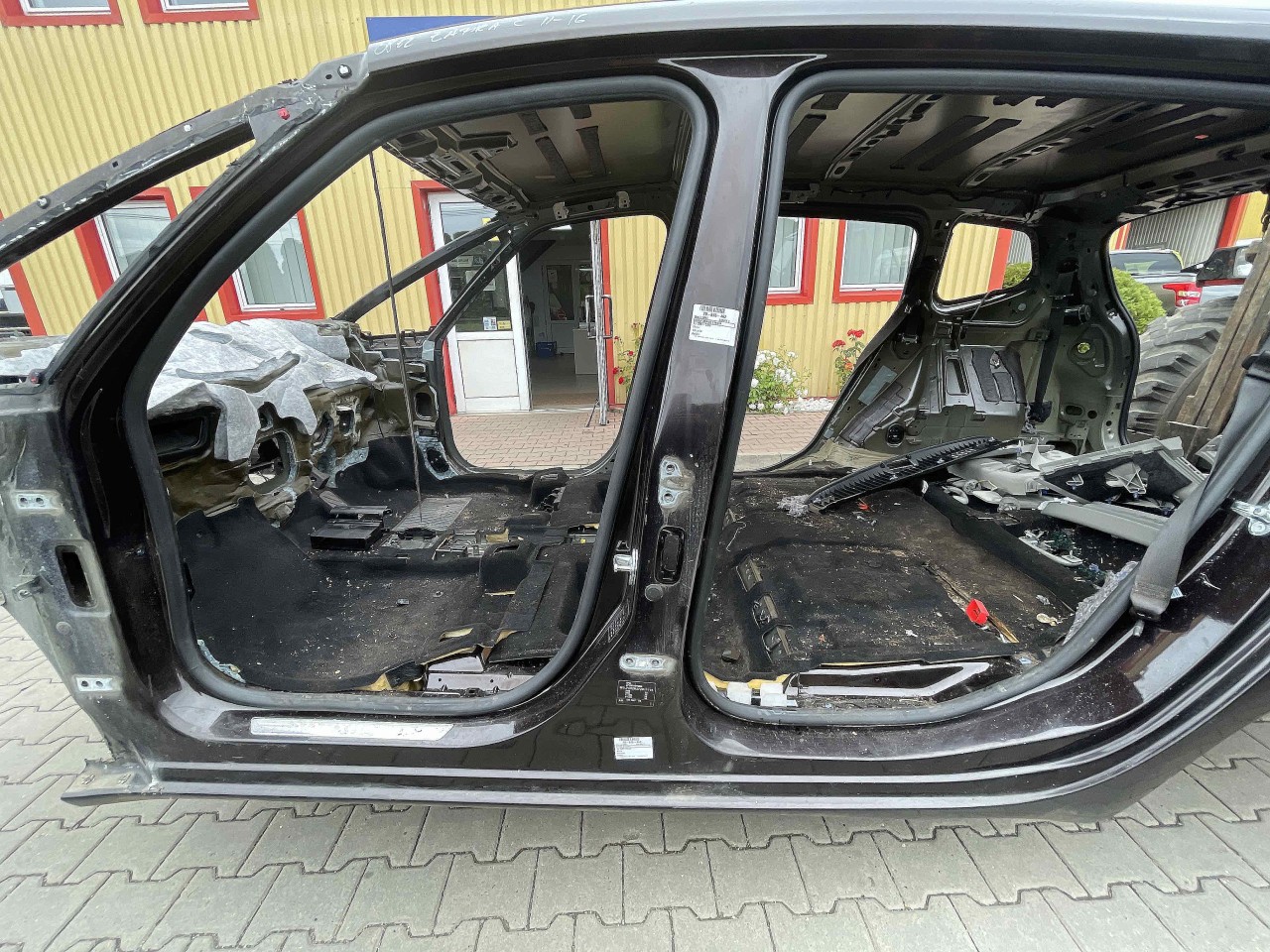 STALP MIJLOC STANGA OPEL ZAFIRA C - - (2011 2016)