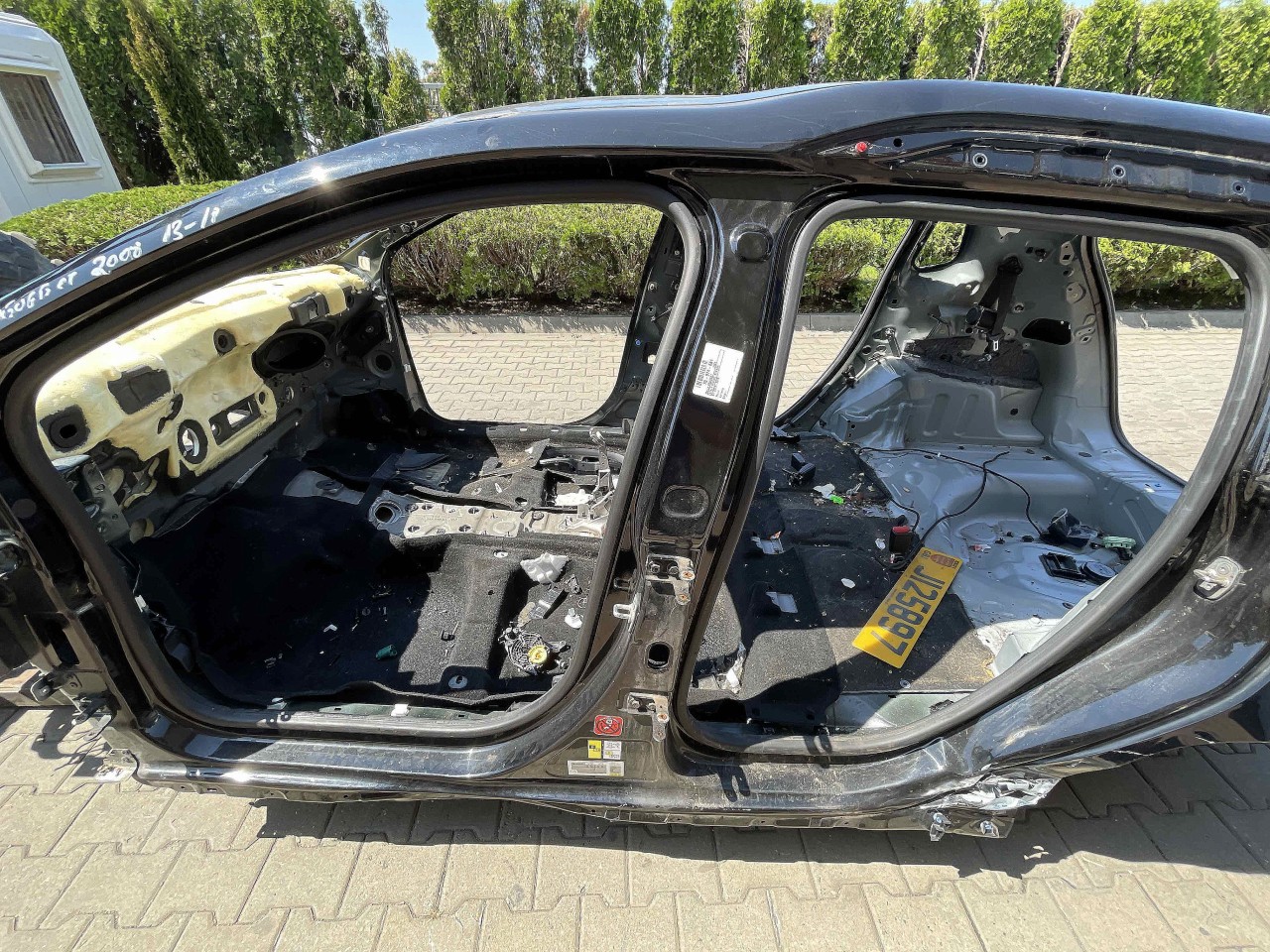 STALP MIJLOC STANGA PEUGEOT 2008 - - (2013 2018)
