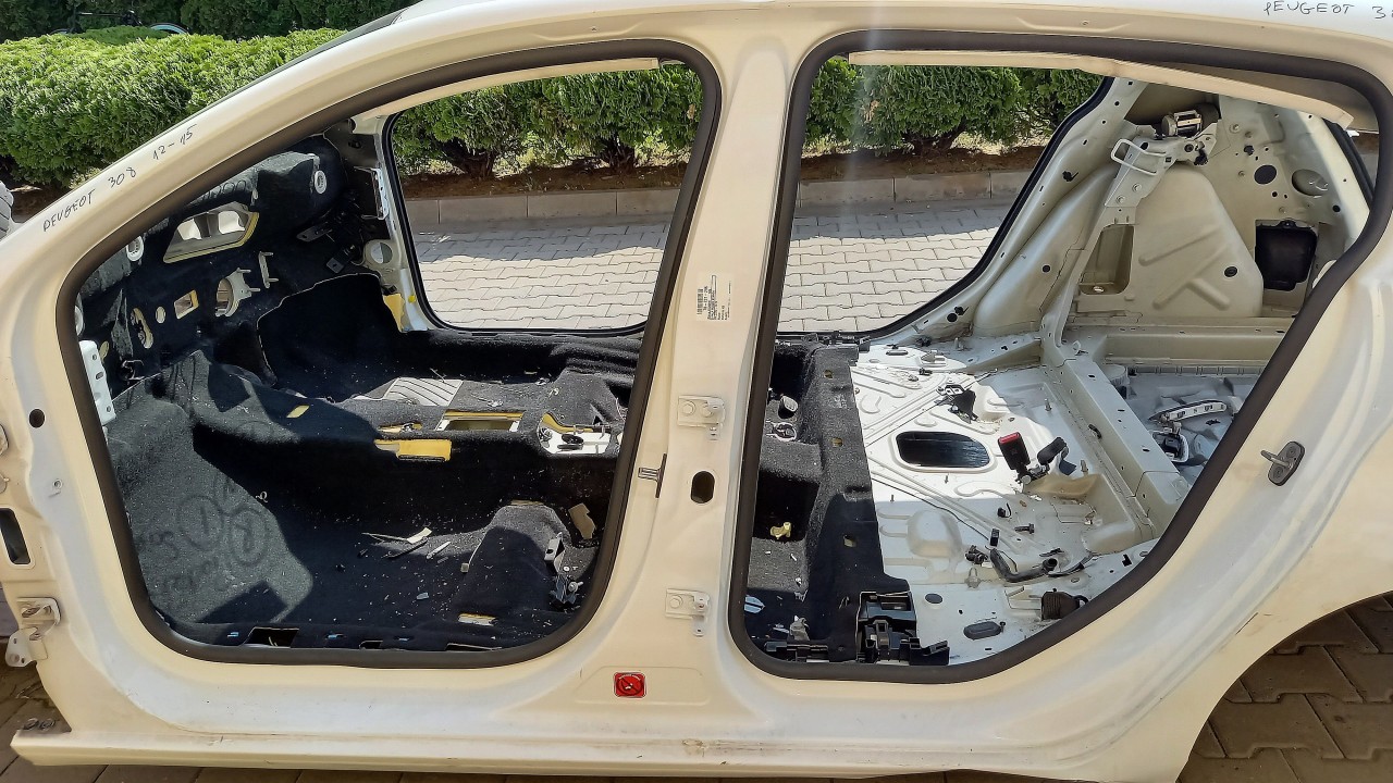 STALP MIJLOC STANGA PEUGEOT 308 - - (2012 2015)