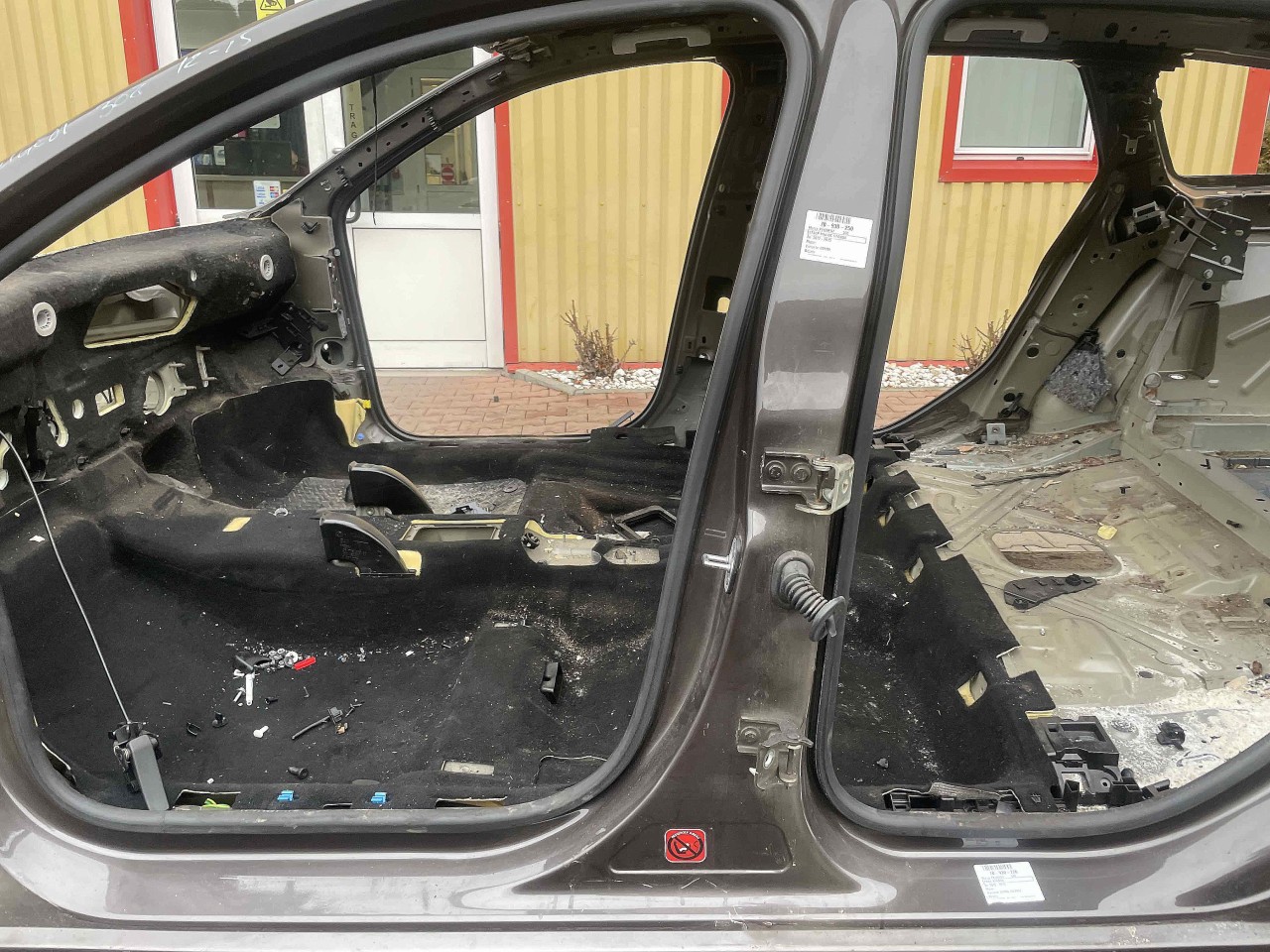 STALP MIJLOC STANGA PEUGEOT 308 - - (2013 2018)