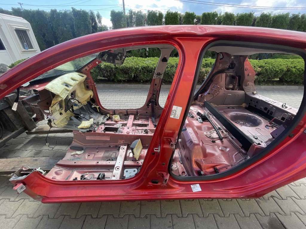 STALP MIJLOC STANGA RENAULT CLIO - - (2012 2016)