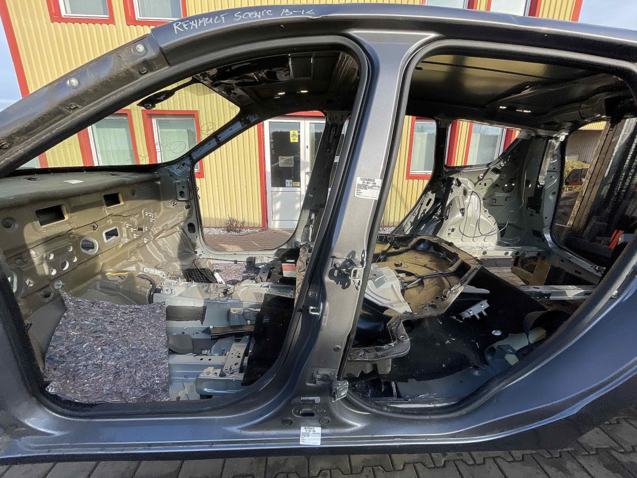 STALP MIJLOC STANGA RENAULT GRAND SCENIC GRAND SCENIC - - (2013 2016)