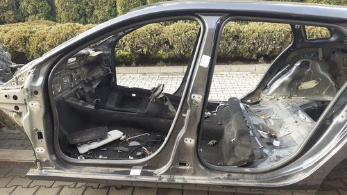 STALP MIJLOC STANGA RENAULT MEGANE MEGANE - - (2008 2012)