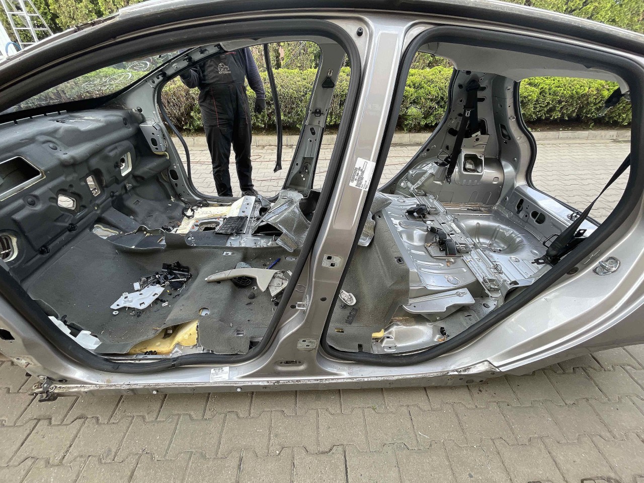 STALP MIJLOC STANGA RENAULT ZOE - - (2012 2019)