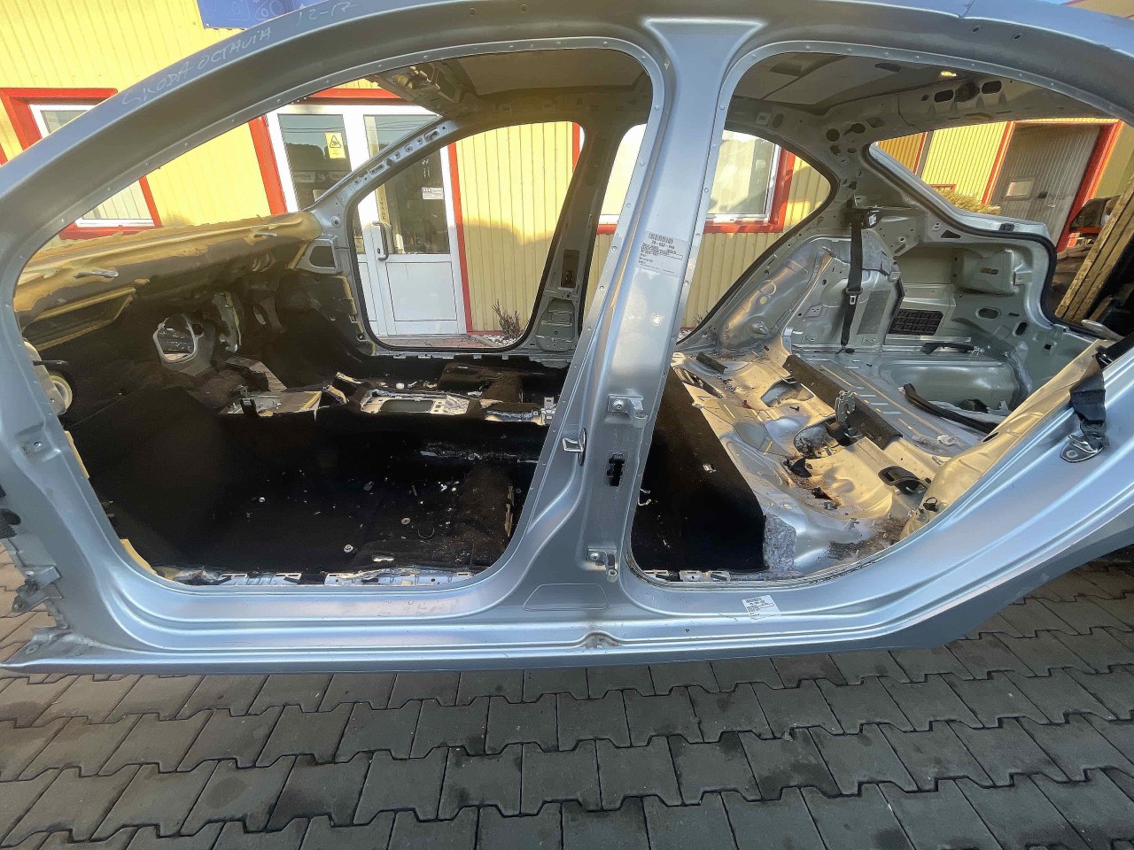 STALP MIJLOC STANGA SKODA OCTAVIA OCTAVIA - - (2012 2017)