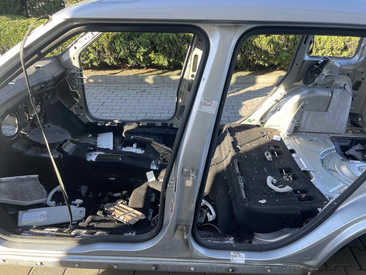 STALP MIJLOC STANGA SKODA YETI YETI - - (2009 2017)