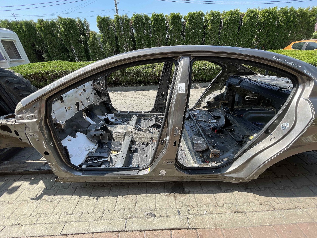 STALP MIJLOC STANGA TOYOTA AVENSIS - - (2015 2018)