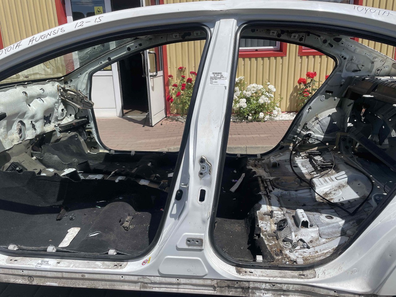 STALP MIJLOC STANGA TOYOTA AVENSIS AVENSIS - - (2012 2015)