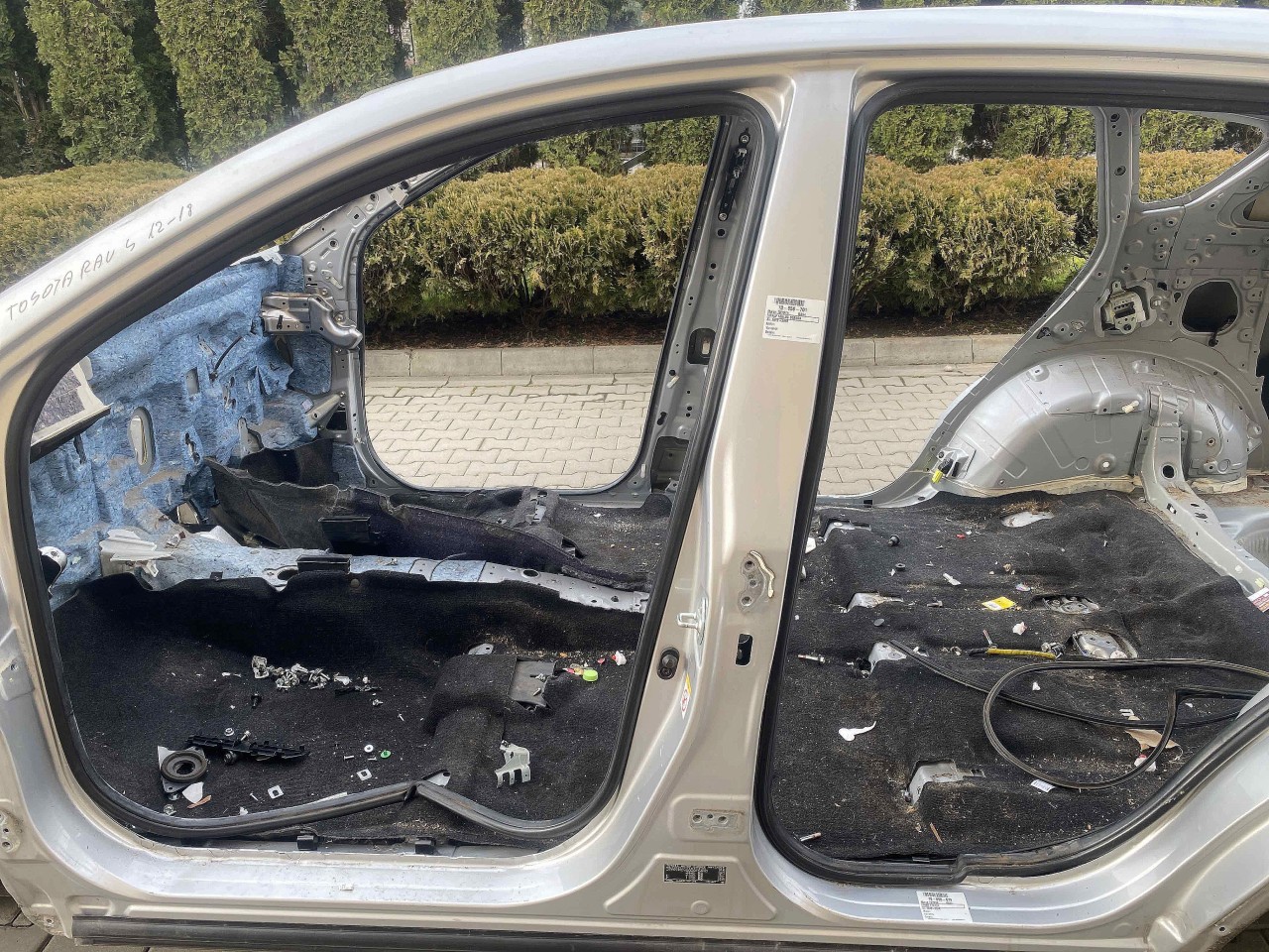 STALP MIJLOC STANGA TOYOTA RAV4 - - (2012 2018)