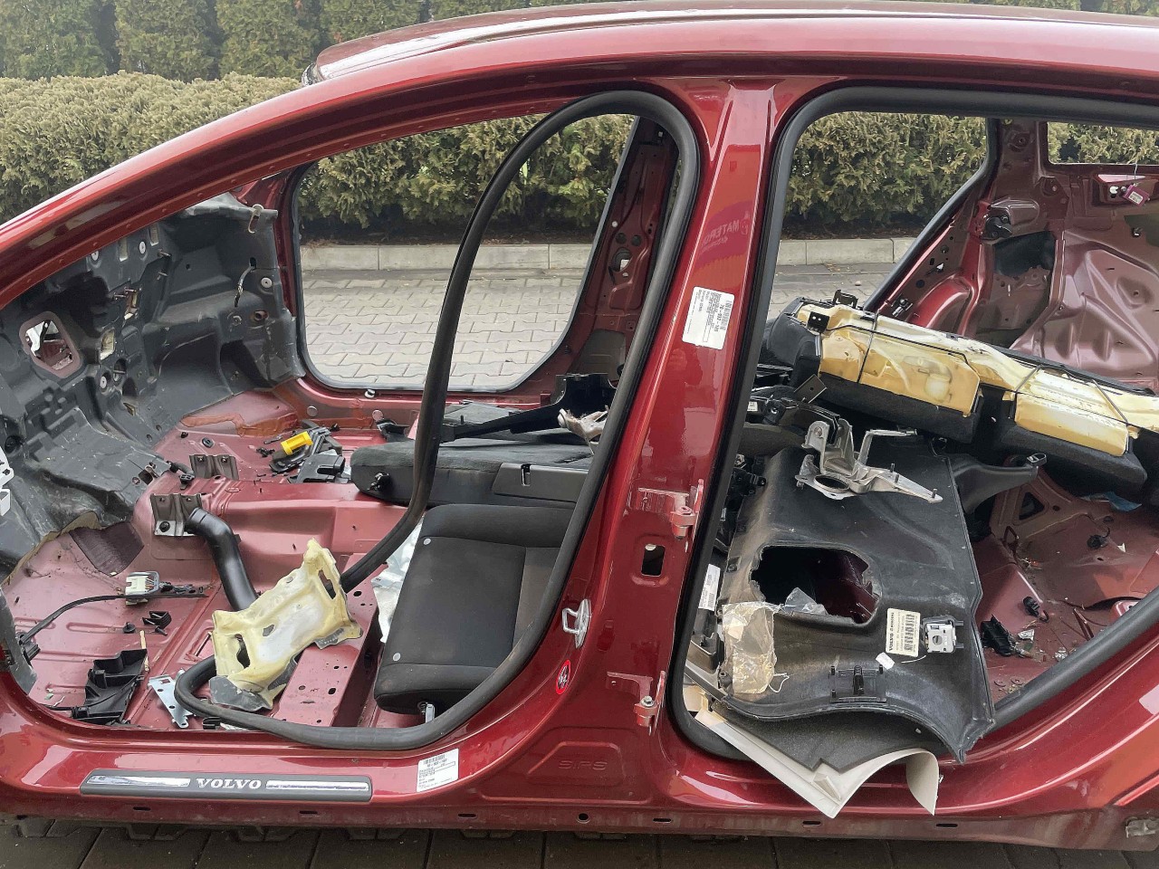 STALP MIJLOC STANGA VOLVO V60 V60 - - (2014 2018)