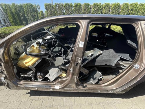STALP MIJLOC STANGA VOLVO V70 - - (2010 2016)