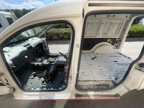 STALP MIJLOC STANGA VW CADDY - - (2015 2020)