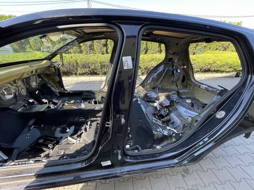 STALP MIJLOC STANGA VW GOLF VII - - (2012 2016)