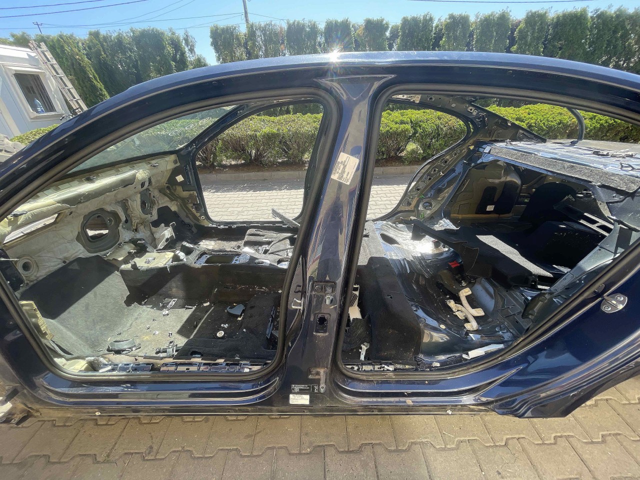 STALP MIJLOC STANGA VW PASSAT - - (2014 2019)
