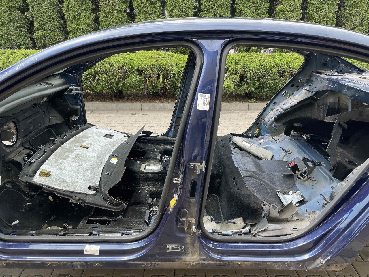 STALP MIJLOC STANGA VW PASSAT PASSAT - - (2005 2010)