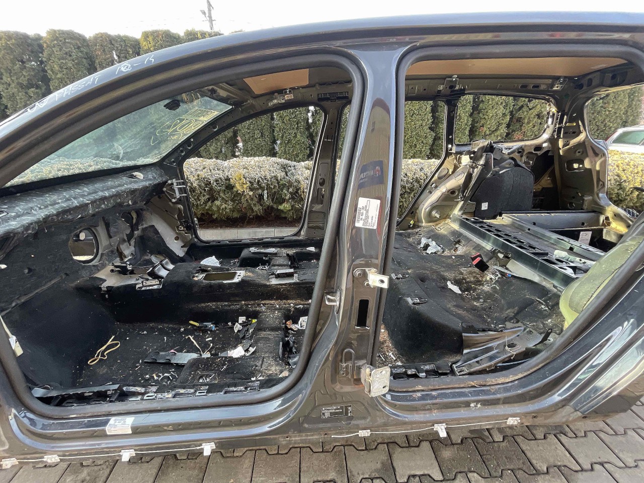 STALP MIJLOC STANGA VW PASSAT PASSAT - - (2010 2014)