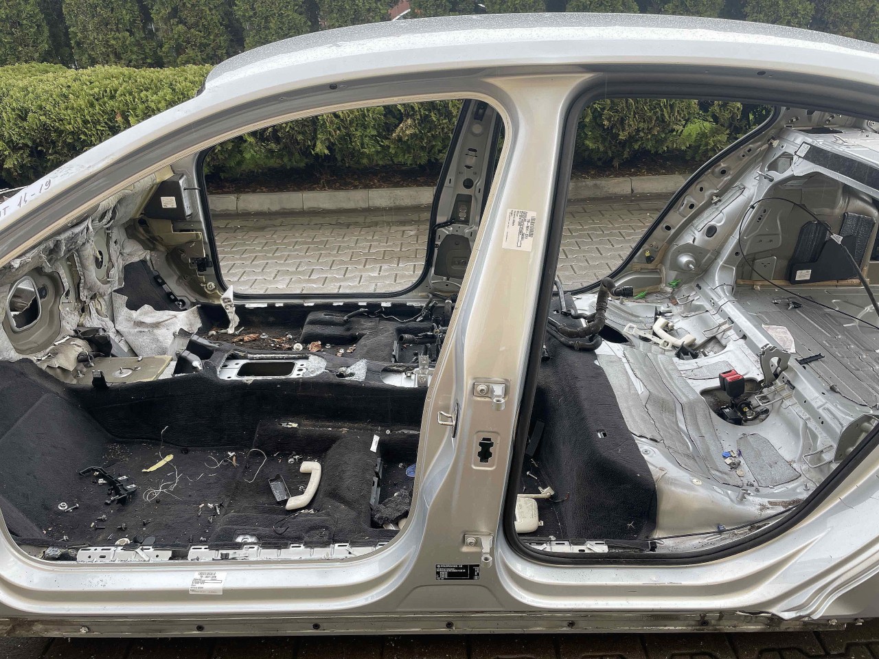 STALP MIJLOC STANGA VW PASSAT PASSAT - - (2014 2019)