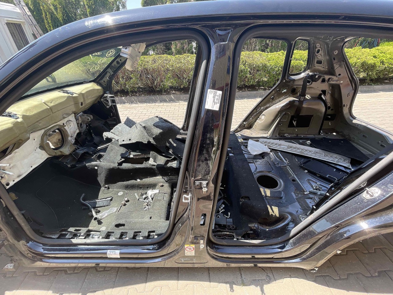 STALP MIJLOC STANGA VW TIGUAN - - (2010 2015)