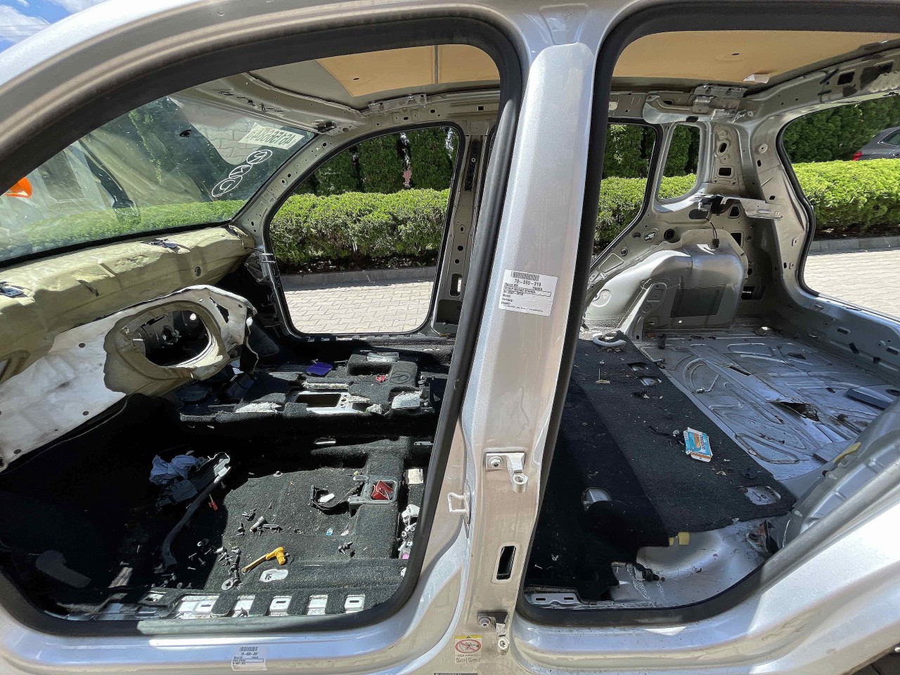 STALP MIJLOC STANGA VW TIGUAN TIGUAN - - (2007 2010)