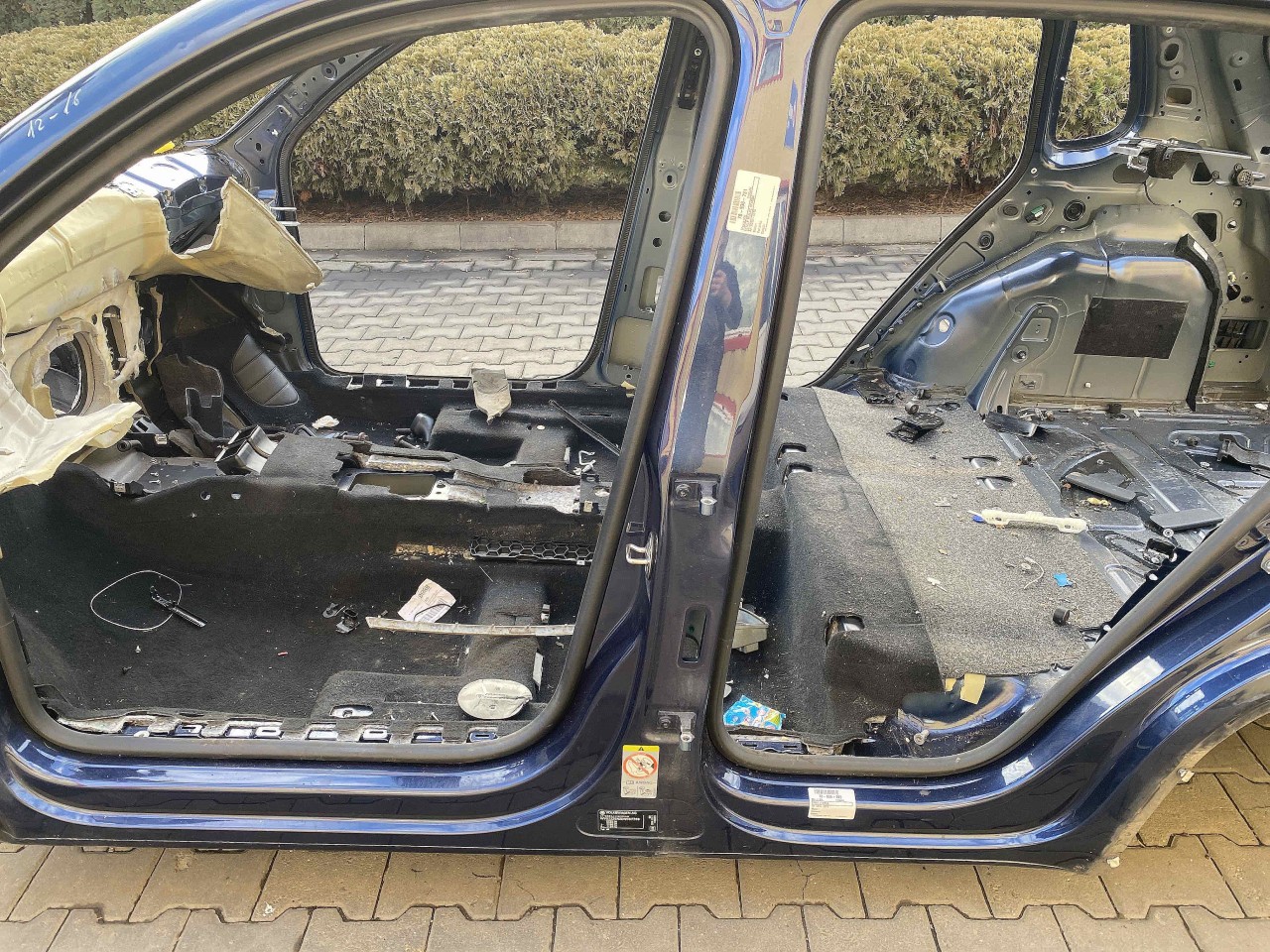 STALP MIJLOC STANGA VW TIGUAN TIGUAN - - (2010 2015)
