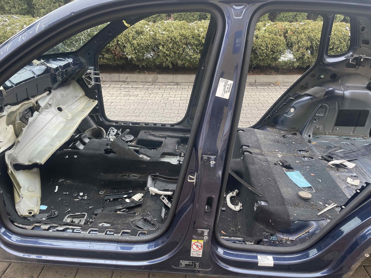 STALP MIJLOC STANGA VW TIGUAN TIGUAN - - (2010 2015)
