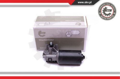 Stergatorul motorului ; fata ; FORD Focus ; XS4117B571AA