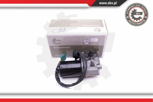 Stergatorul motorului ; fata ; MERCEDES-BENZ C-Class (W202) ; 2028202408
