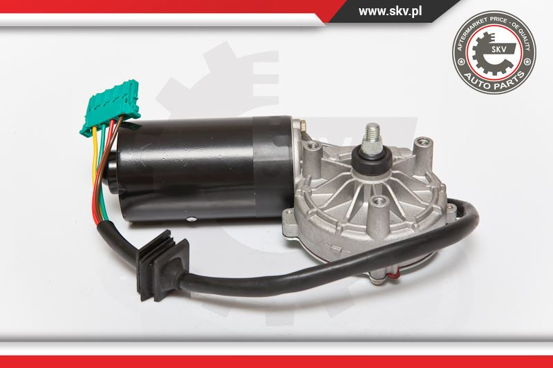 Stergatorul motorului ; fata ; MERCEDES-BENZ Class C ; 2028200408