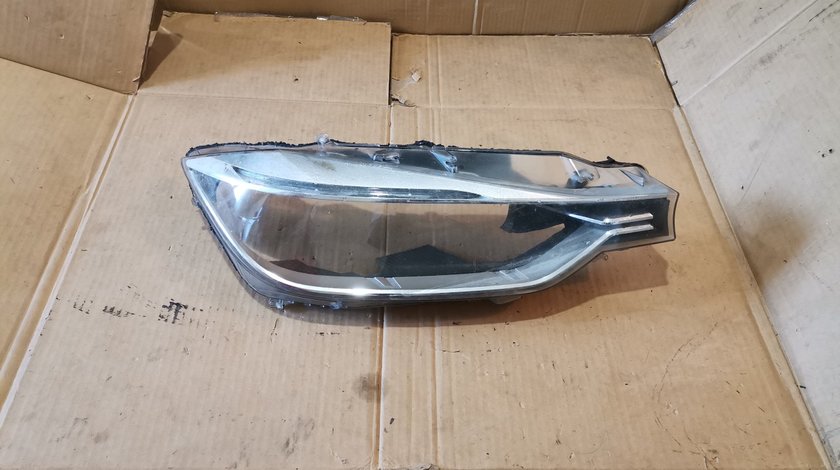 Sticla far dreapta BMW Seria 3 F30 / F31 (2011-2014) cod 72132107, 7210210712