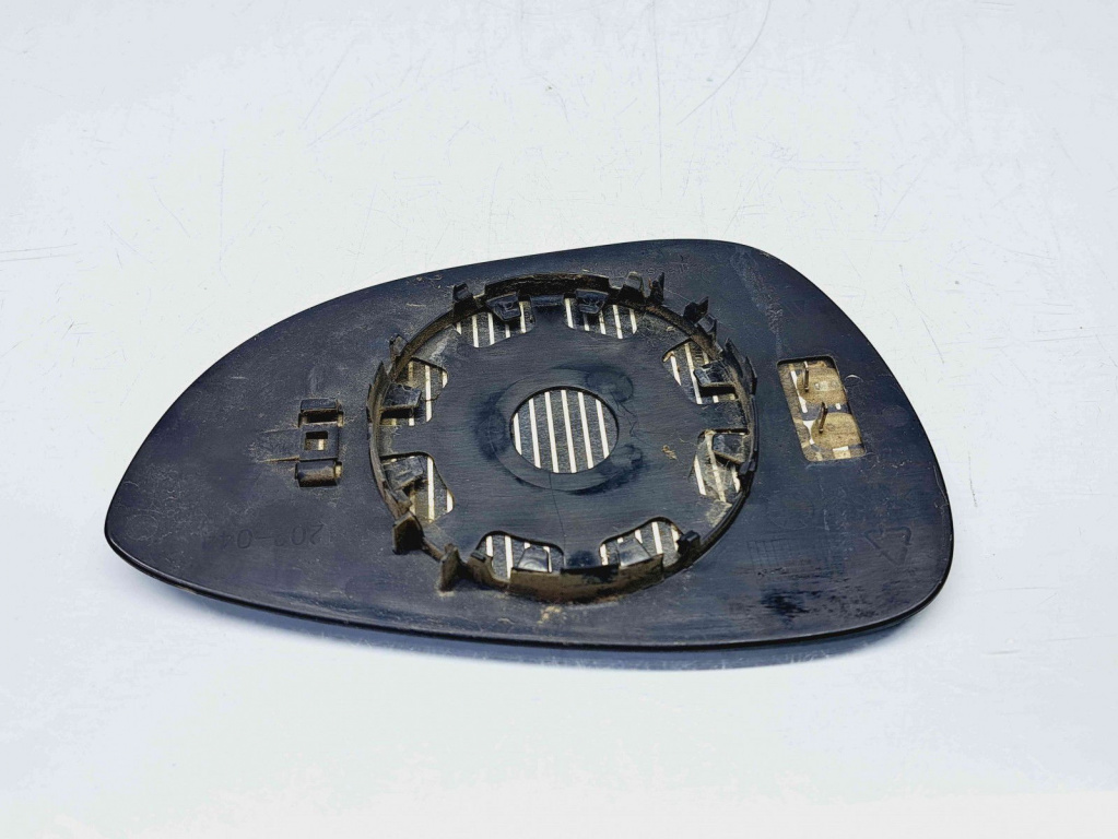 Sticla oglinda stanga Ford Fiesta 6 [Fabr 2008-2019] OEM 1.25 Benz 60KW / 80CP