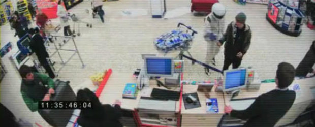 Stig a lansat prima sa carte, toate exemplare s-au vandut instant. VIDEO AICI!