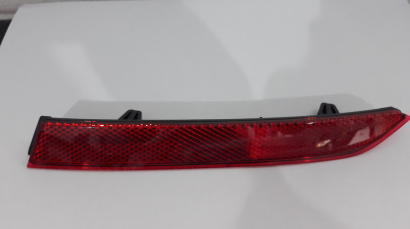 Stop aditional bara spate dreapta VW Passat B8 Break
