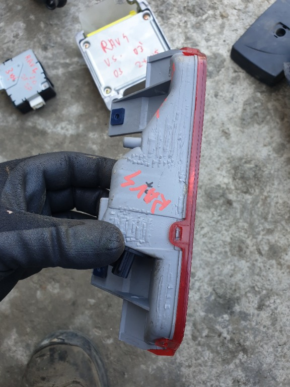 Stop Aditional Frana Toyota Rav 4 2001-2006