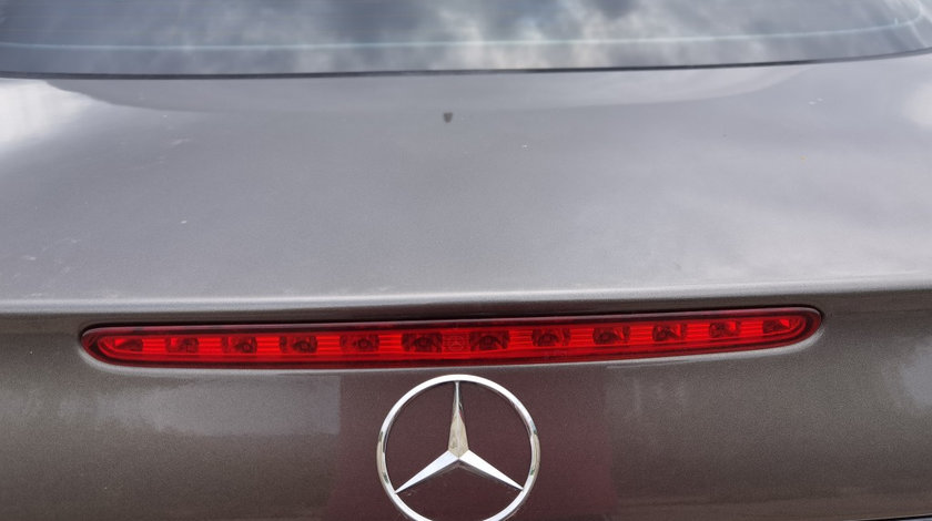 Stop aditional portbagaj Mercedes E220 cdi w211 facelift