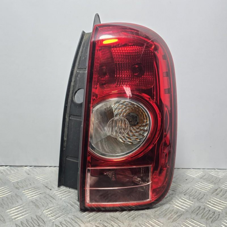 Stop aripa dreapta Dacia Duster facelift 2013-2017
