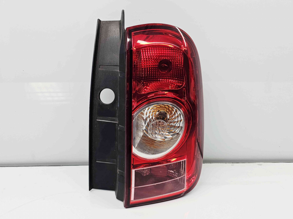Stop aripa dreapta Dacia Duster (PH2, H79) [Fabr 2013-2017] OEM