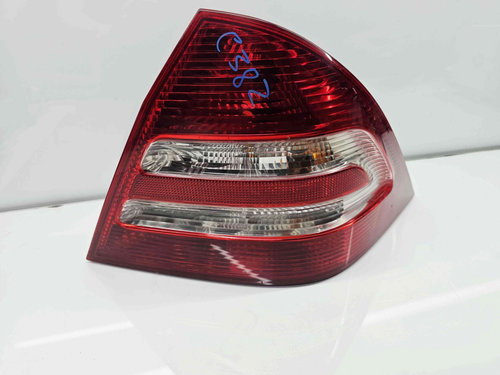 Stop aripa dreapta Mercedes Clasa C (W203) [Fabr 2000-2007] 2038202064
