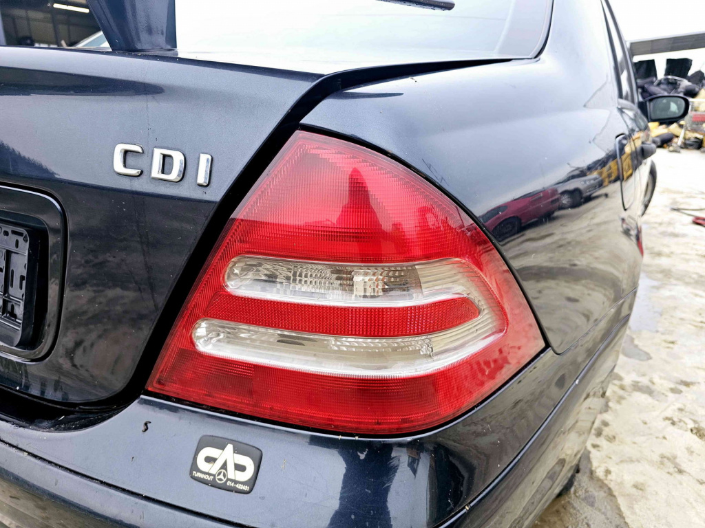 Stop aripa dreapta Mercedes Clasa C (W203) [Fabr 2000-2007] OEM