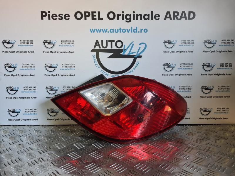 Stop aripa dreapta Opel Corsa D 2006-2010 131880446