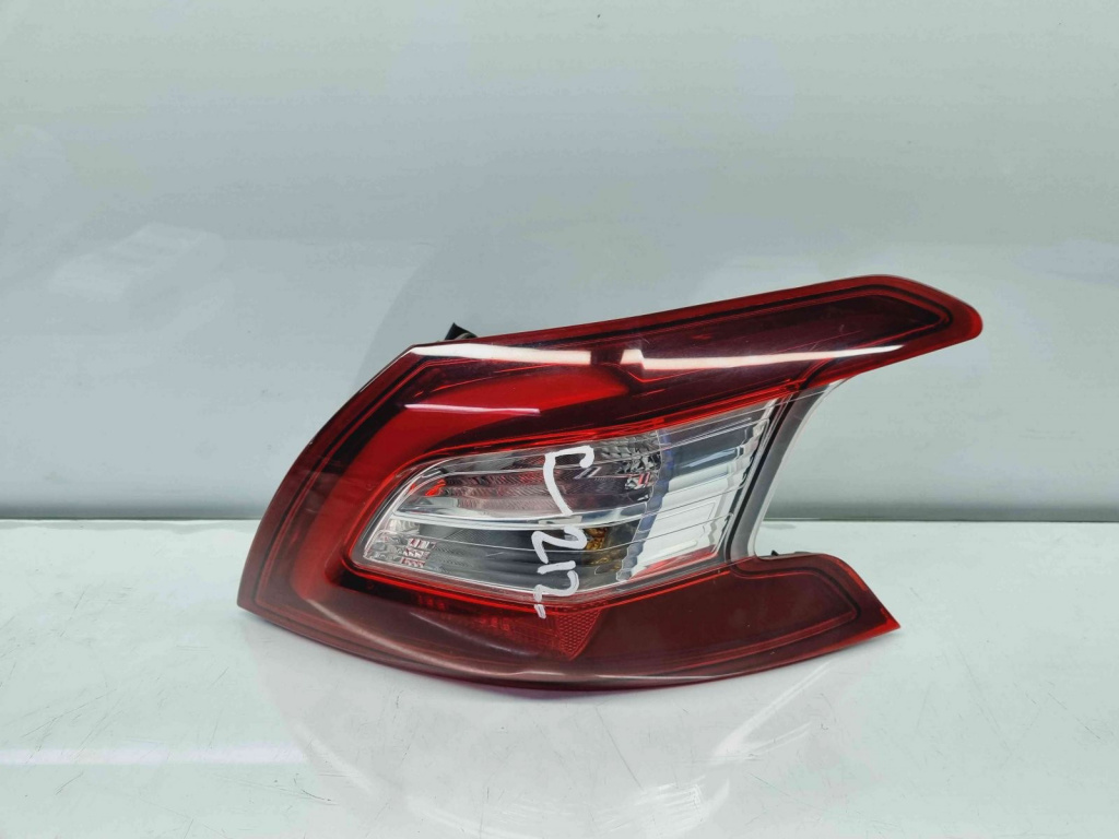 Stop aripa dreapta Peugeot 308 (II) [Fabr 2013-2020] 9677817580