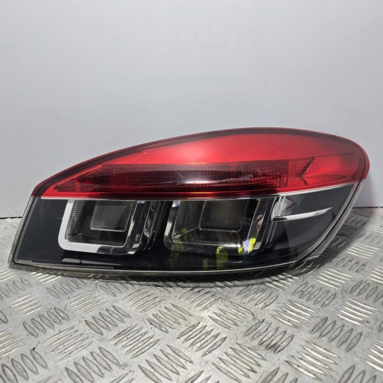 Stop aripa dreapta Renault Megane 3 facelift 2012-2016 265500008R