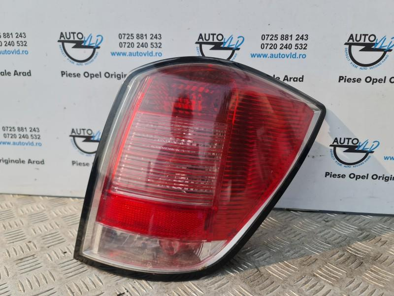 Stop aripa dreapta semnalizare rosie Opel Astra H facelift 2007-2010