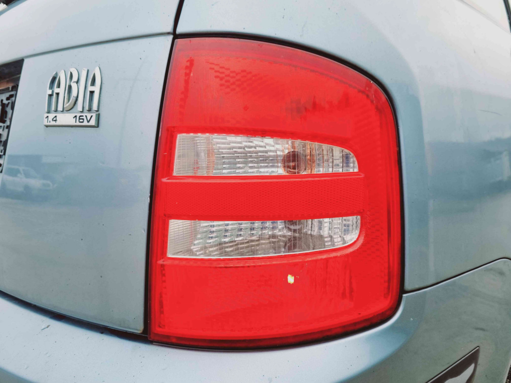 Stop aripa dreapta Skoda Fabia 1 Combi (6Y5) [Fabr 2000-2008] OEM