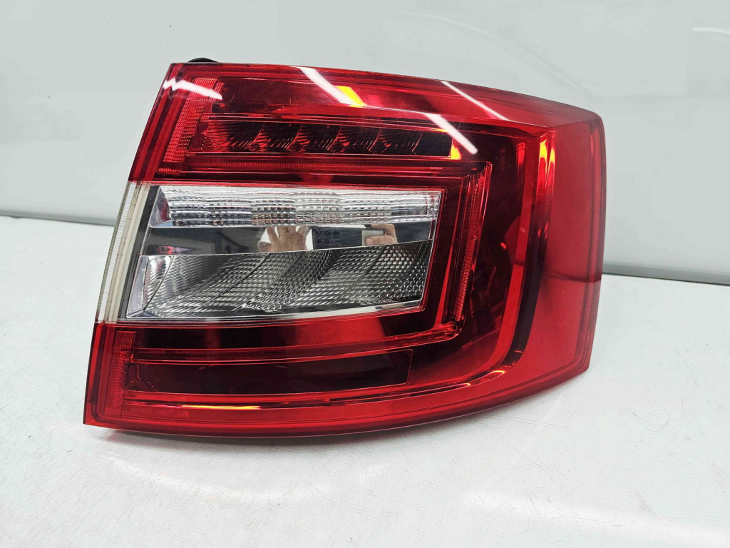 Stop aripa dreapta Skoda Octavia 3 (5E3) Facelift [Fabr 2012-2020] OEM